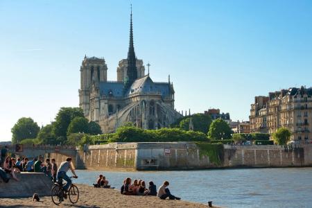 Paris and Champagne - Boat & Bike