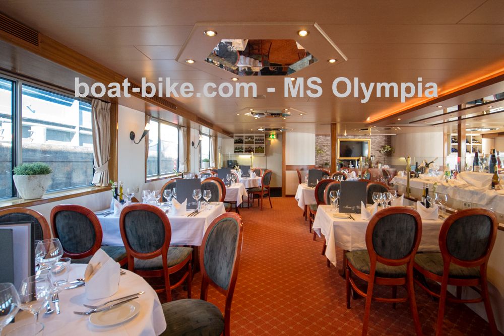 MS Olympia - restaurant